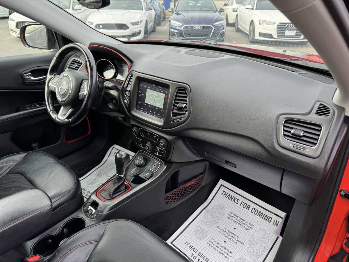 Used 2019 Jeep Compass Trailhawk w/ Cold Weather Group image 28