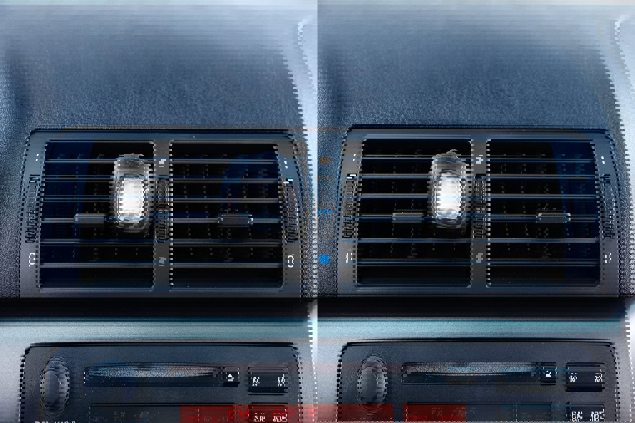 Used 2002 BMW M3 Coupe image 40