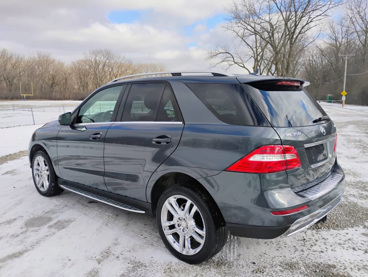 Used 2015 Mercedes-Benz ML 350 4MATIC w/ Premium 1 Package image 4