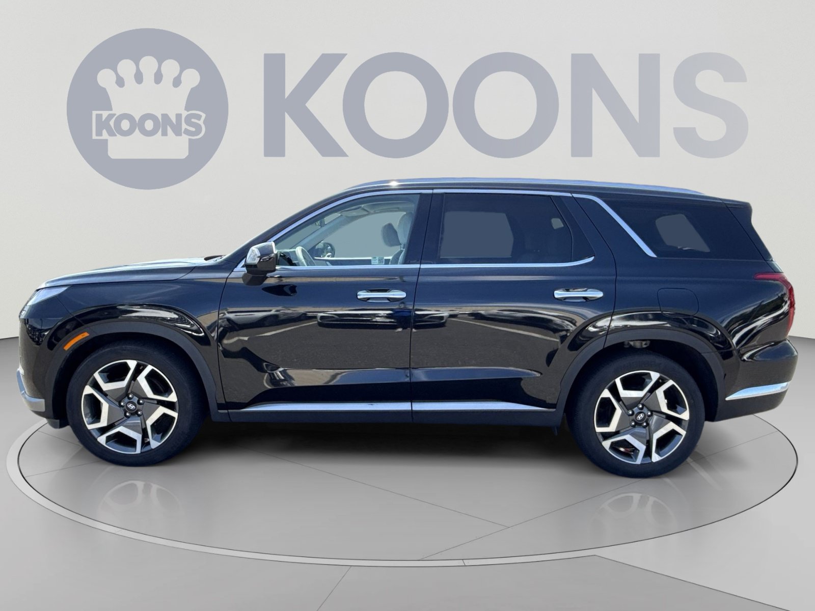 Certified 2024 Hyundai Palisade Limited AWD/4WD image 2
