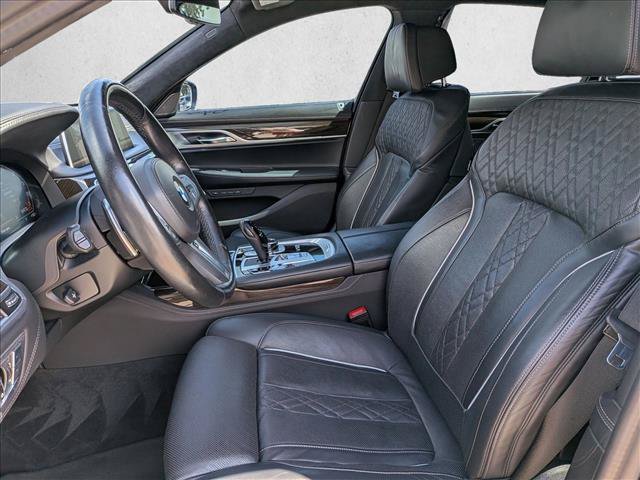 Used 2022 BMW M760i xDrive w/ Luxury Rear Seating Package AWD/4WD image 10
