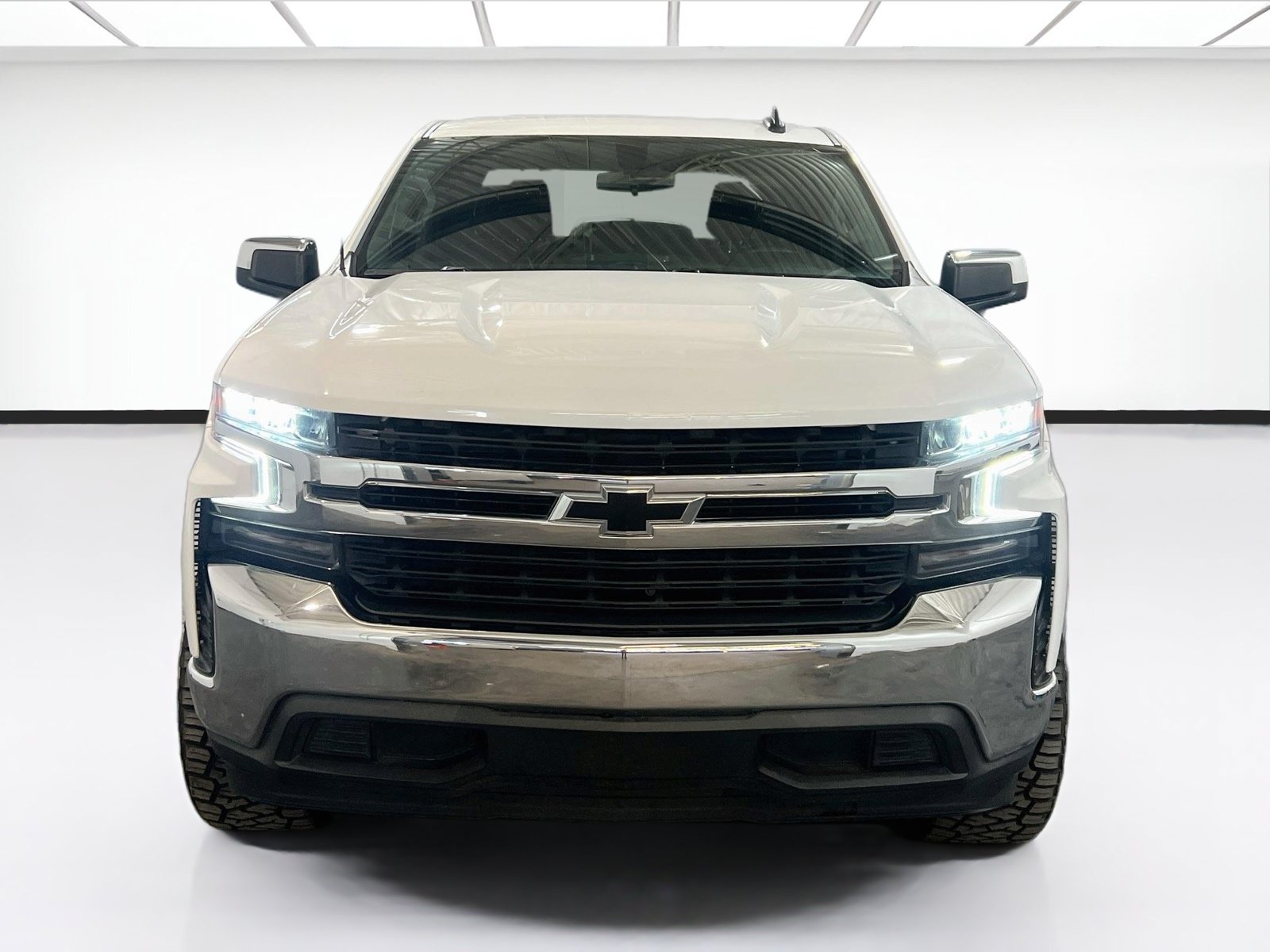 Used 2021 Chevrolet Silverado 1500 LT RWD image 2