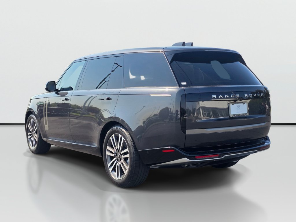 Used 2025 Land Rover Range Rover Long Wheelbase SE AWD/4WD image 4