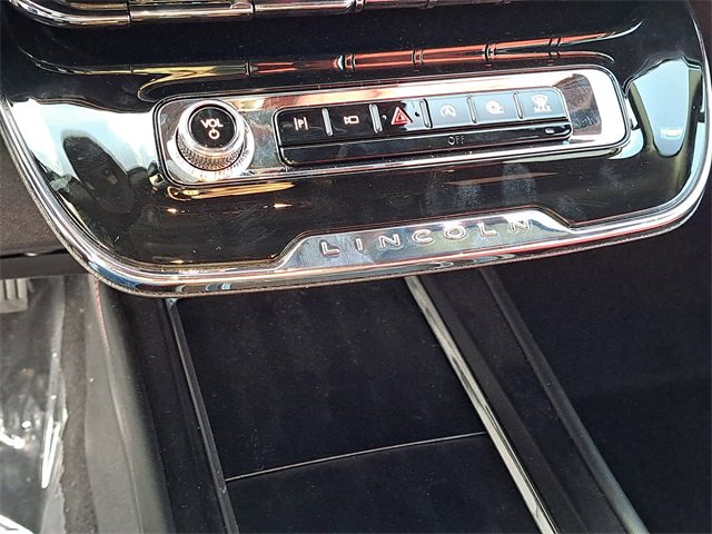 New 2025 Lincoln Corsair Reserve w/ Jet Appearance Package image 38