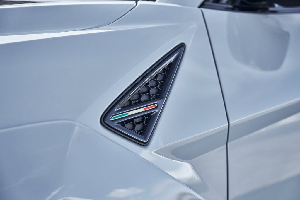 Used 2024 Lamborghini Urus Performante image 13