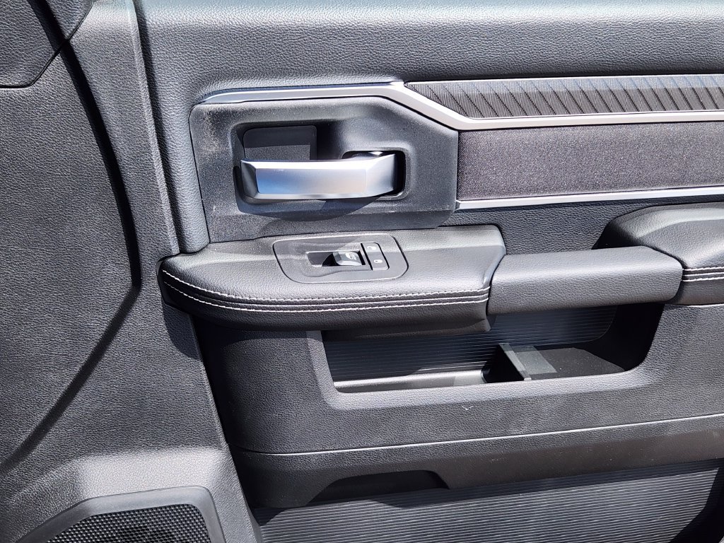 New 2026 RAM 2500 Big Horn AWD/4WD image 13