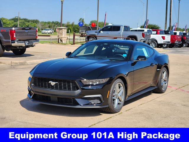 New 2025 Ford Mustang Coupe image 4