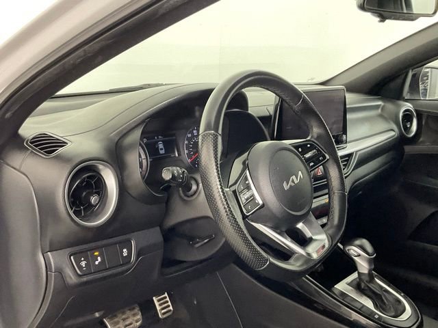 Used 2022 Kia Forte GT-Line image 12
