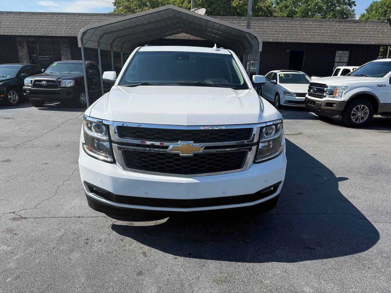 Used 2019 Chevrolet Suburban LT AWD/4WD image 9
