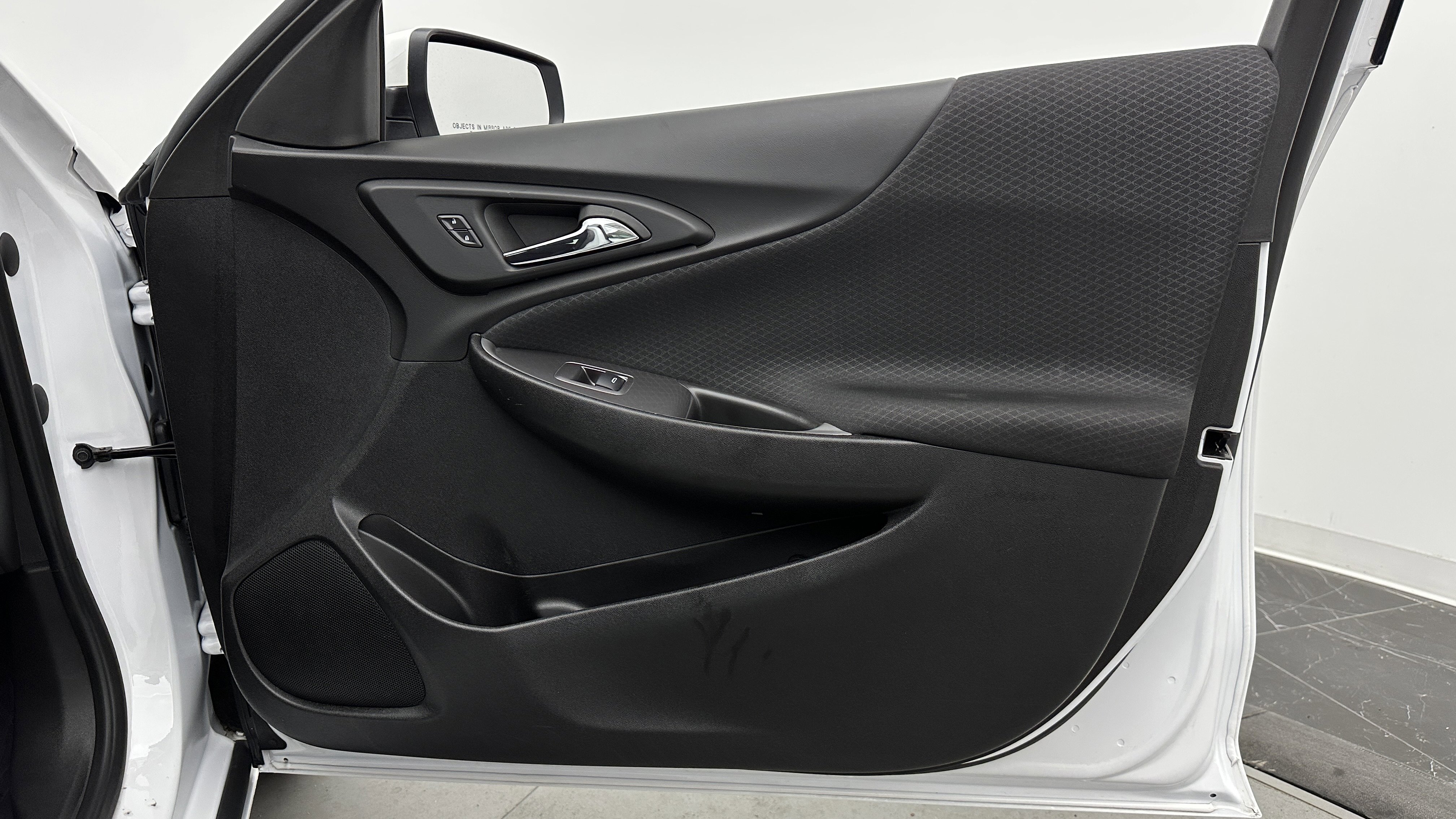 Used 2025 Chevrolet Malibu LT image 32