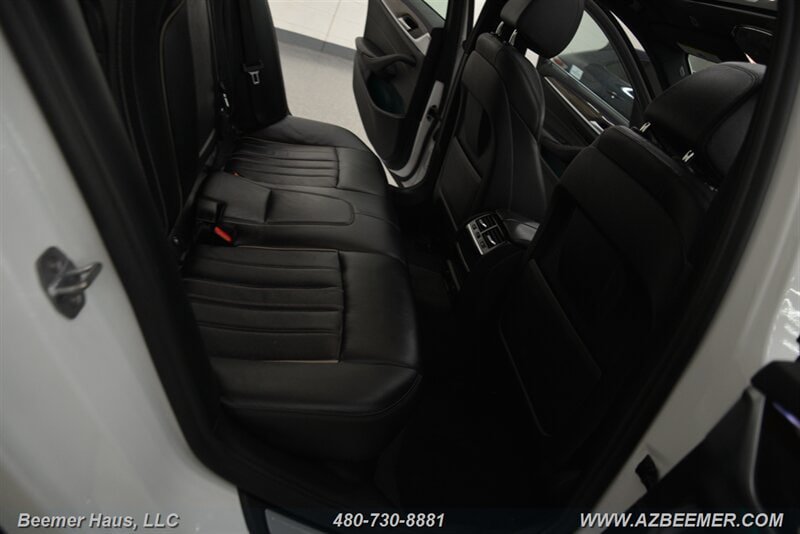 Used 2018 BMW 530e RWD image 28
