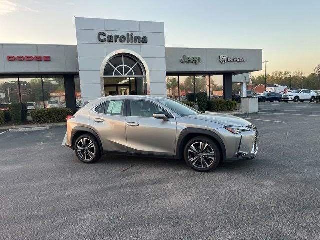Used 2019 Lexus UX 200 w/ Premium Package image 2