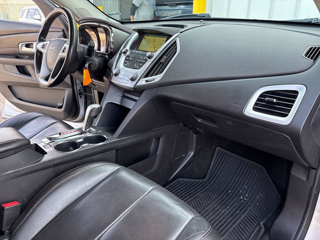 Used 2015 GMC Terrain SLT w/ Chrome Appearance Package image 38