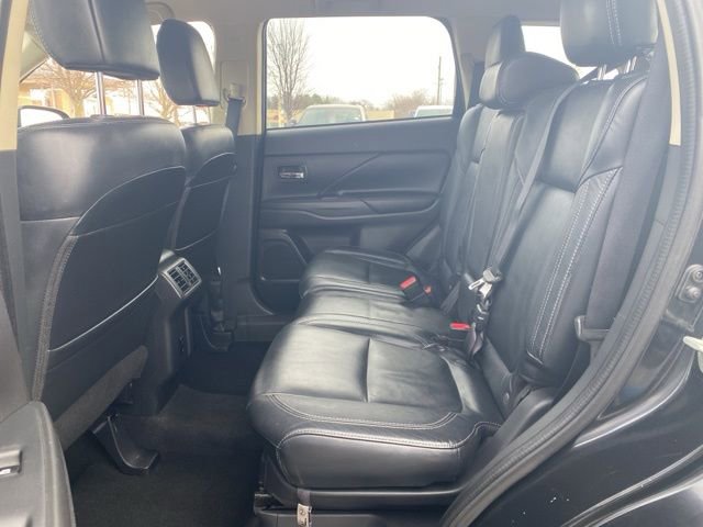 Used 2020 Mitsubishi Outlander SEL image 25