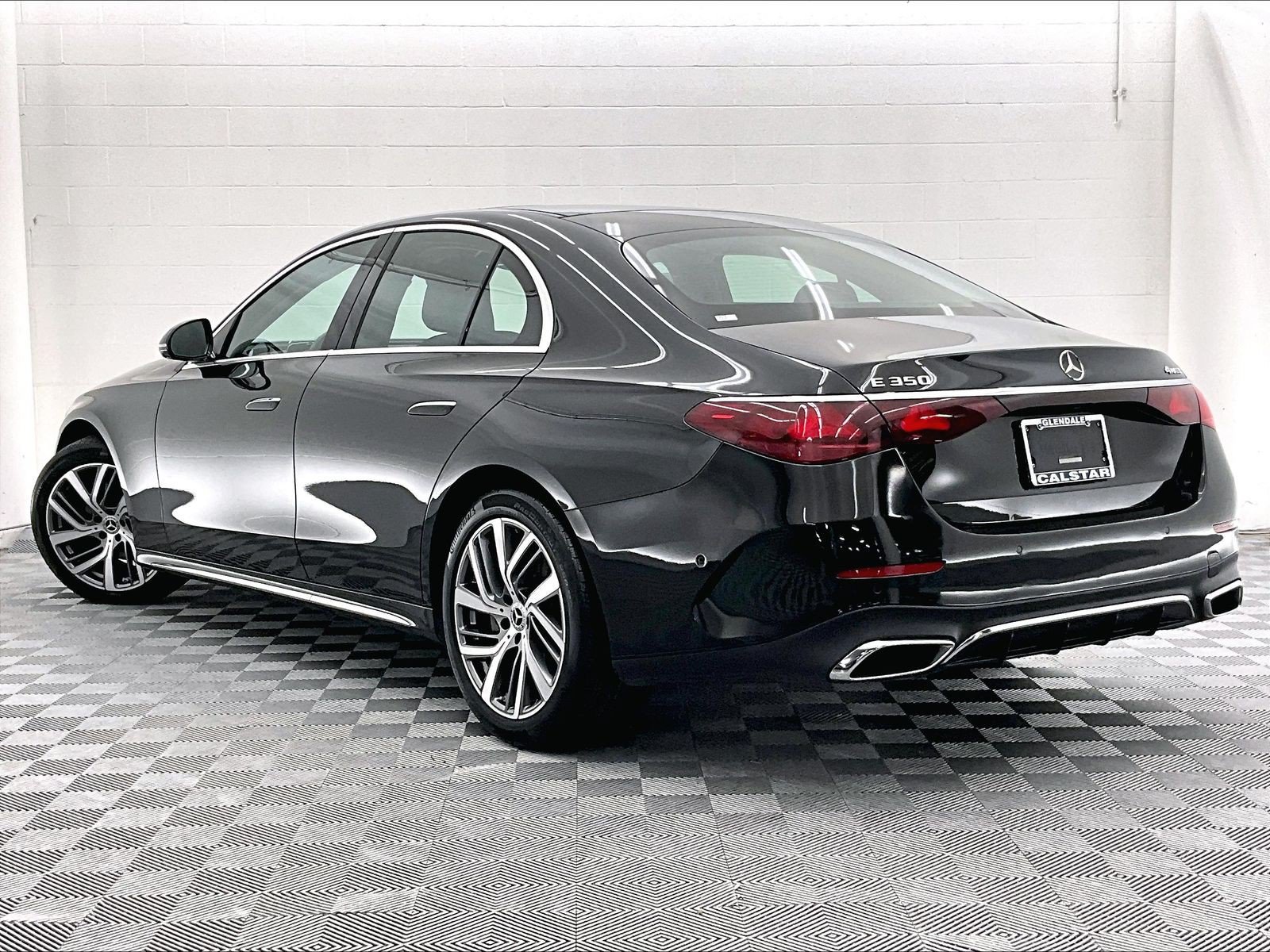 Certified 2025 Mercedes-Benz E 350 4MATIC Sedan image 10