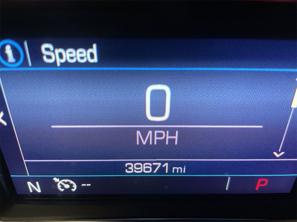 Used 2022 GMC Terrain SLE w/ Driver Convenience Package image 6