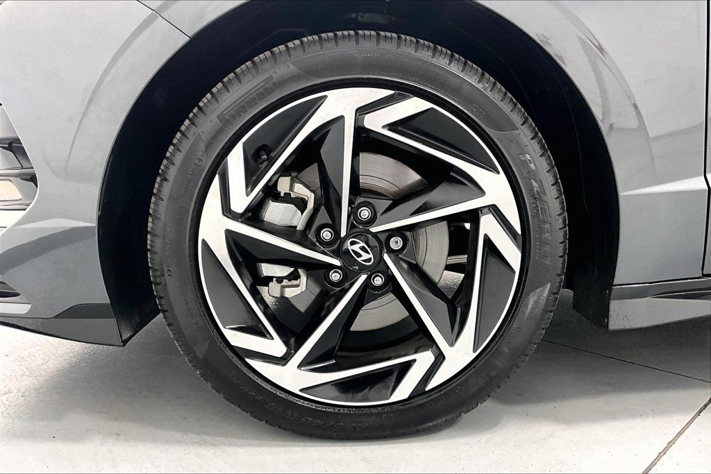 Used 2026 Hyundai Sonata SEL FWD image 8