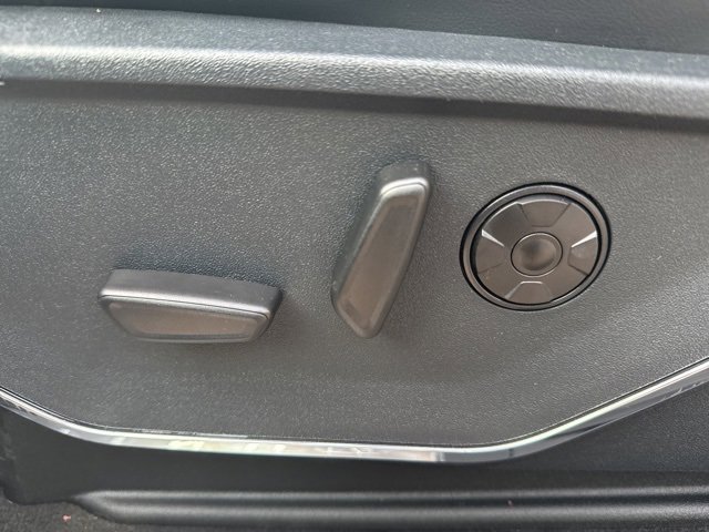 New 2026 Ford F250 Platinum w/ Tremor Off-Road Package image 10