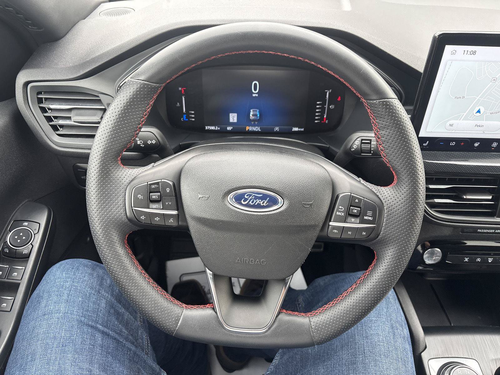 Used 2023 Ford Escape ST-Line w/ Tech Pack #1 AWD/4WD image 17