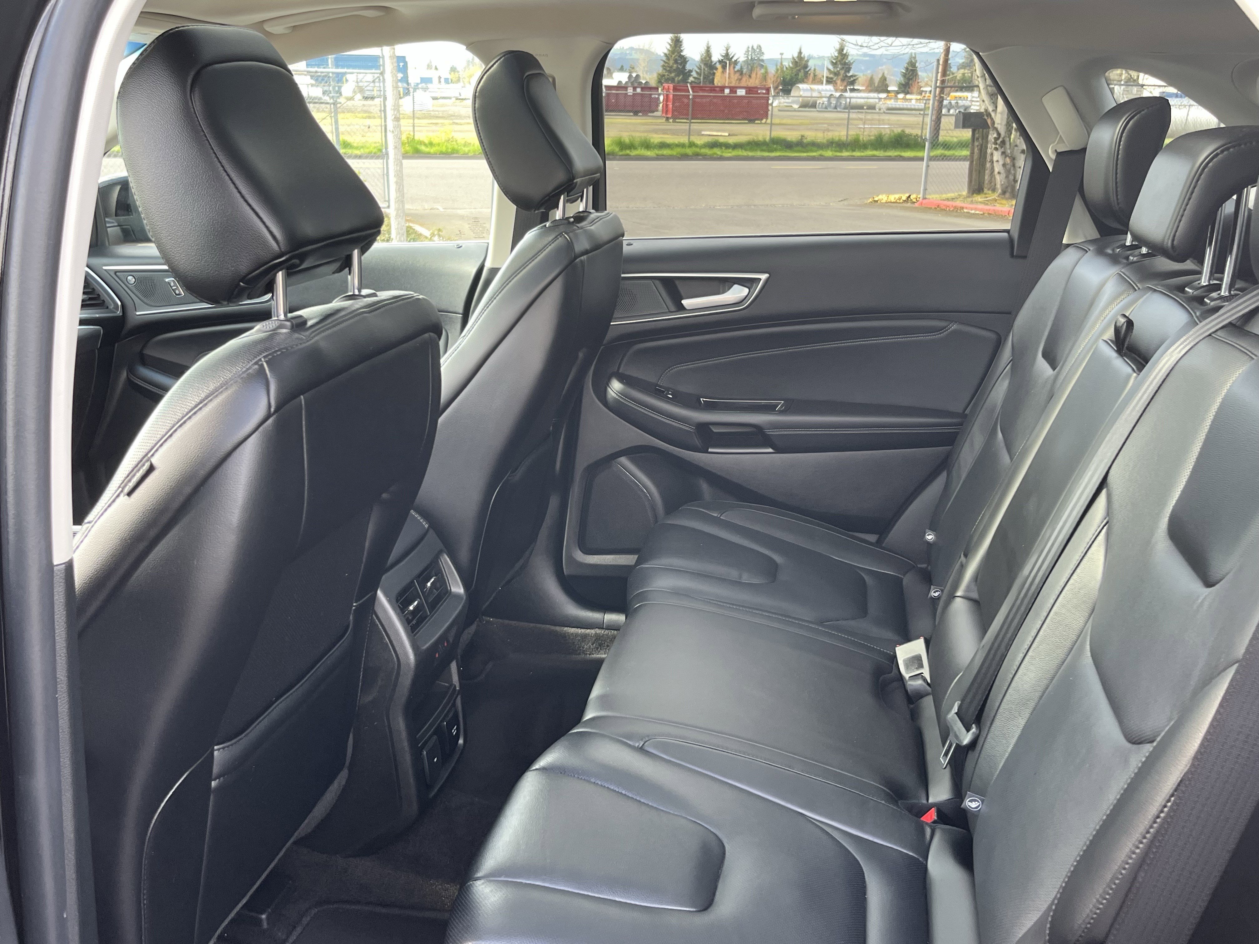 Used 2020 Ford Edge Titanium w/ Equipment Group 301A image 13