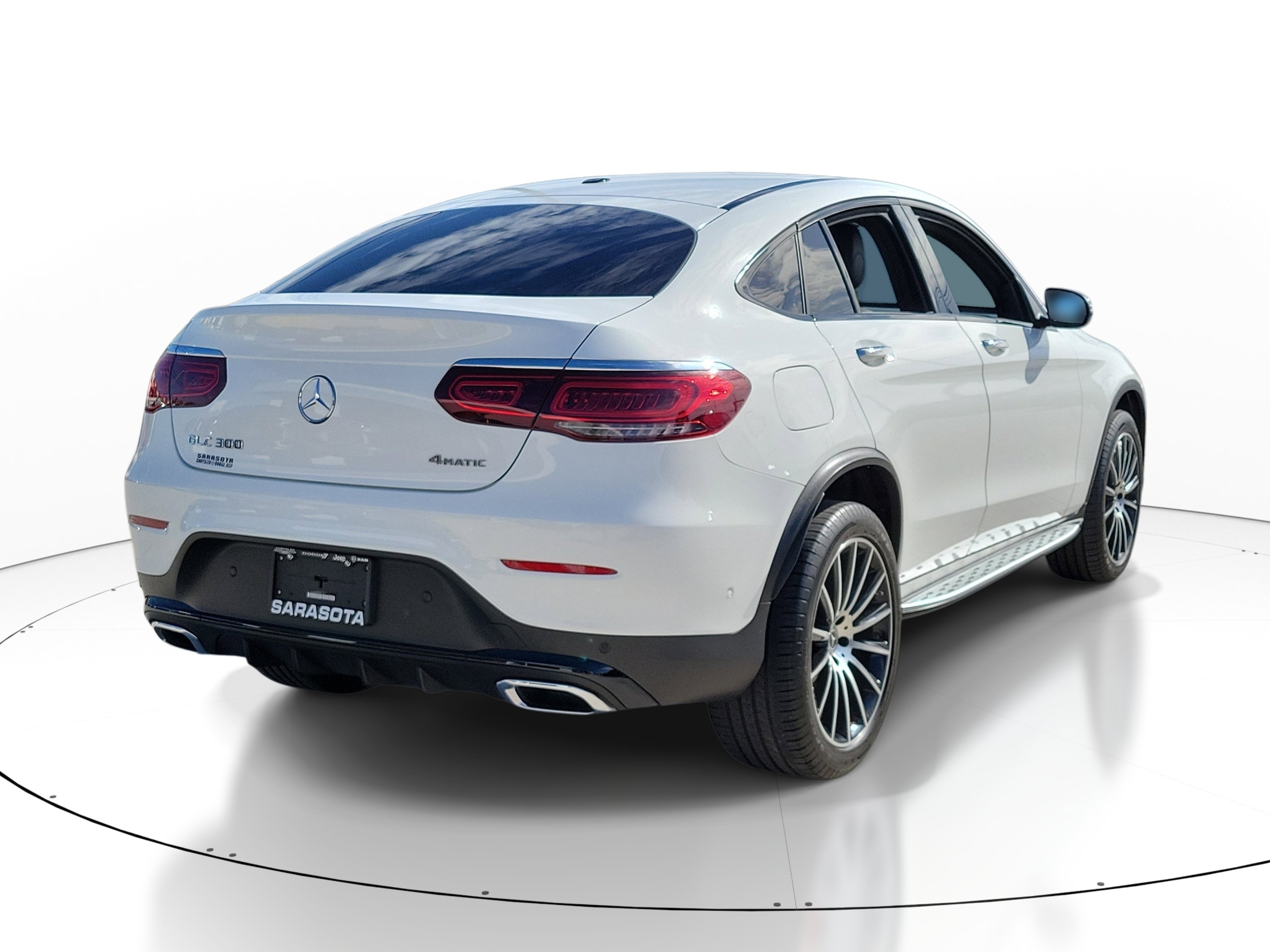 Used 2021 Mercedes-Benz GLC 300 4MATIC Coupe image 6