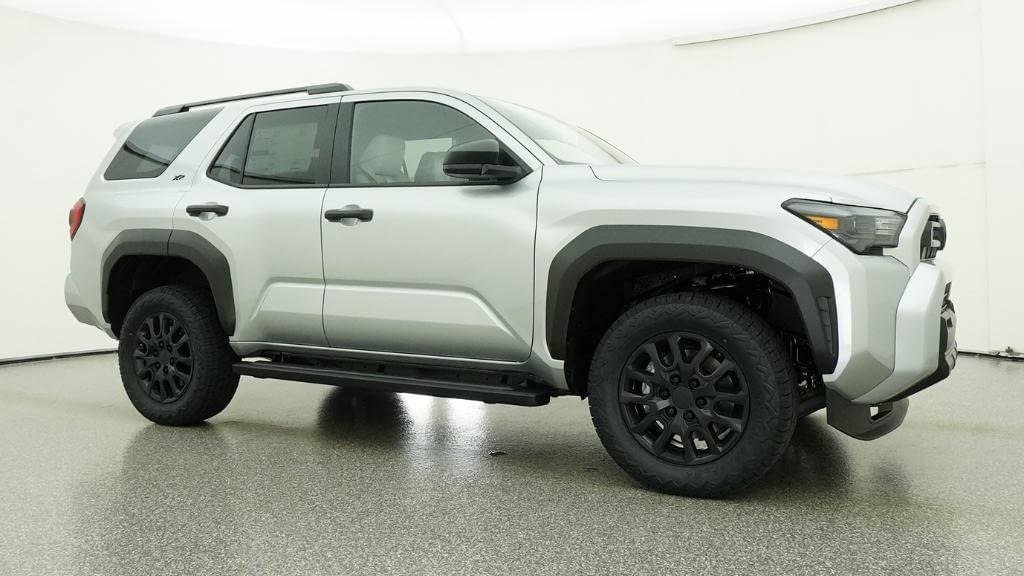 Used 2026 Toyota 4Runner SR5 RWD image 28
