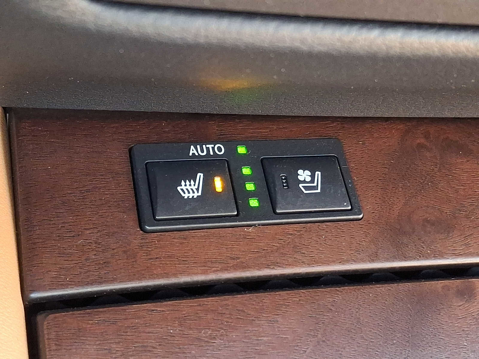 Used 2016 Lexus GS 350 AWD image 24