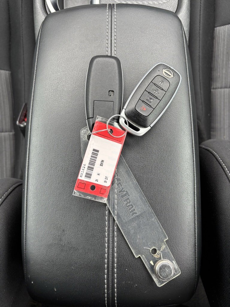 Used 2024 Nissan Sentra SV image 29