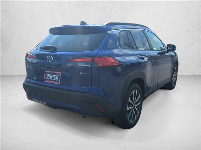 Certified 2025 Toyota Corolla Cross XLE FWD image 5
