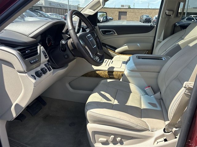Certified 2017 GMC Yukon XL Denali w/ Open Road Package AWD/4WD image 20