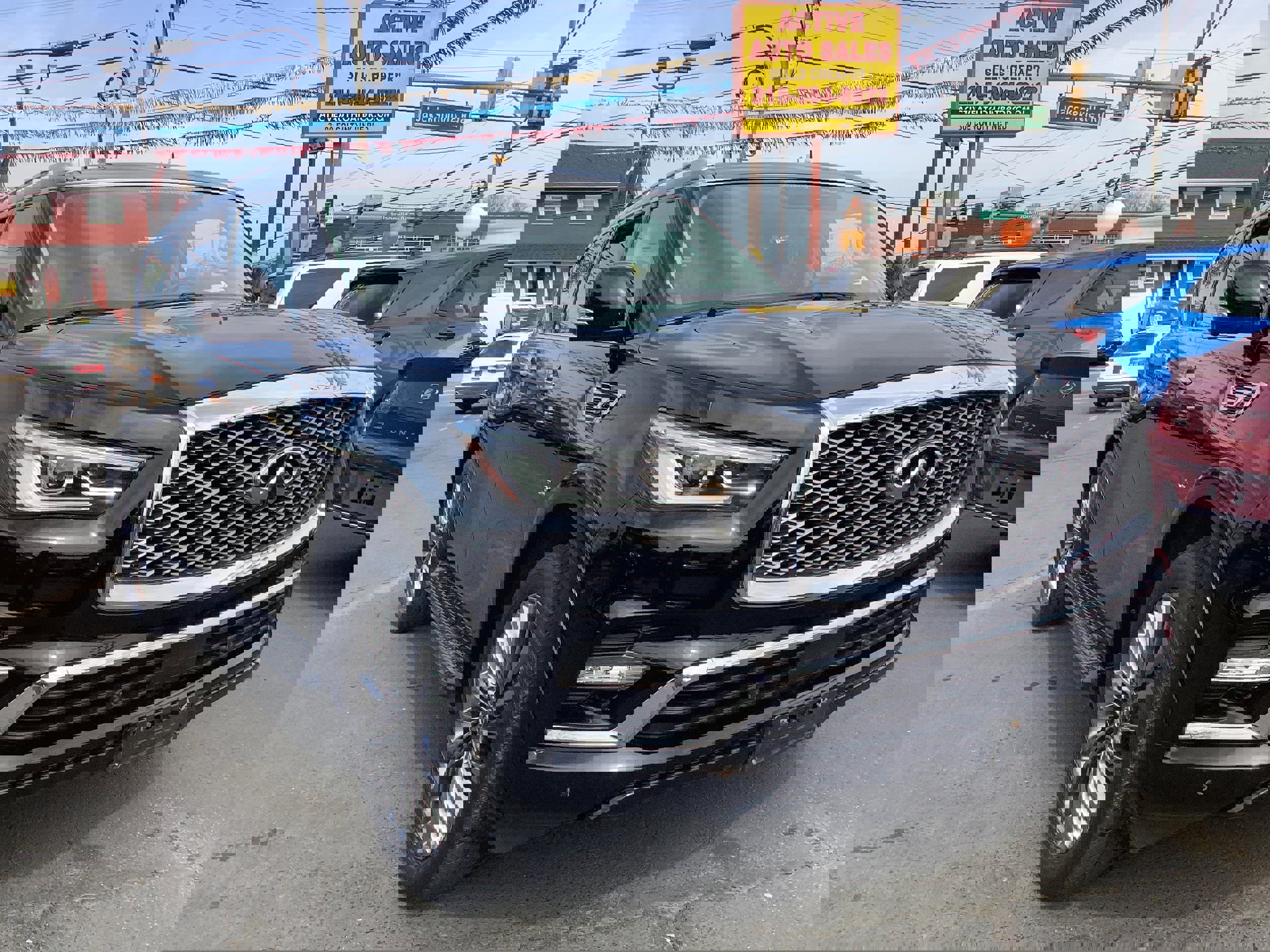 Used 2019 INFINITI QX80 Luxe w/ 22" Wheel Package image 1