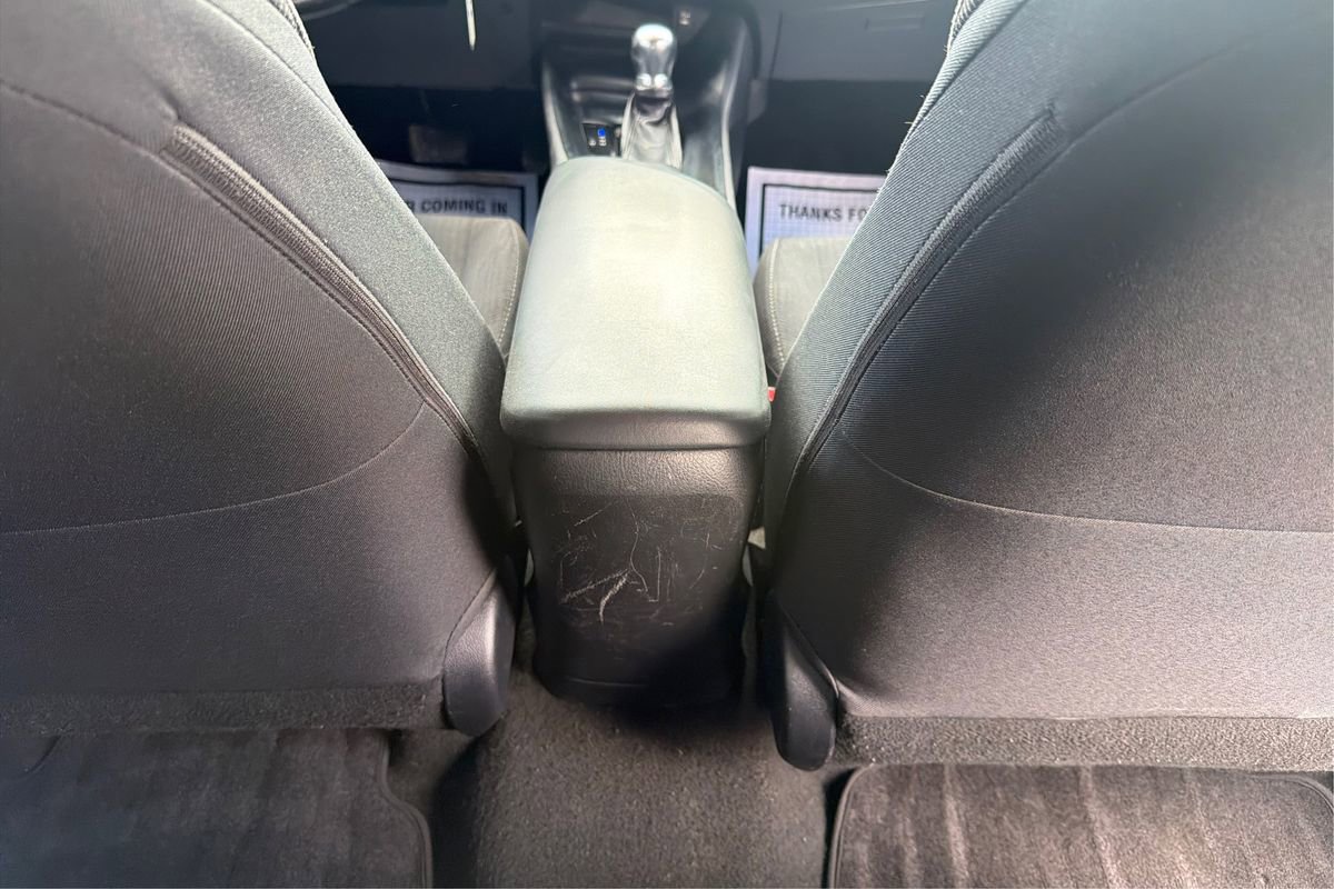 Used 2018 Toyota C-HR XLE image 19