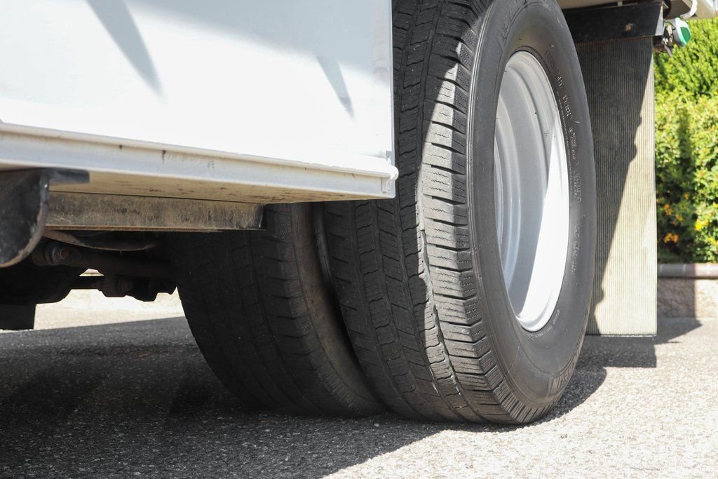 Used 2022 Ford F350 XL w/ Power Equipment Group image 45