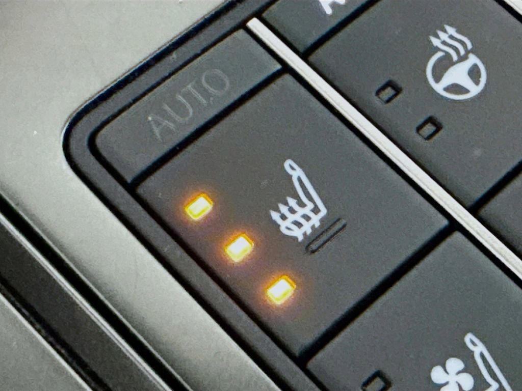 Certified 2025 Lexus UX 300h FWD image 20