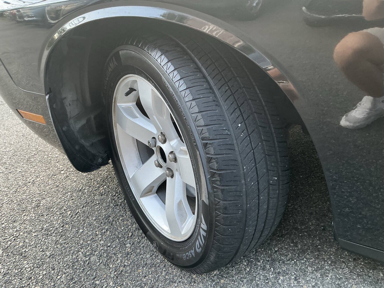 Used 2013 Dodge Challenger SXT RWD image 12