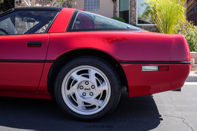 Used 1990 Chevrolet Corvette ZR-1 RWD image 5