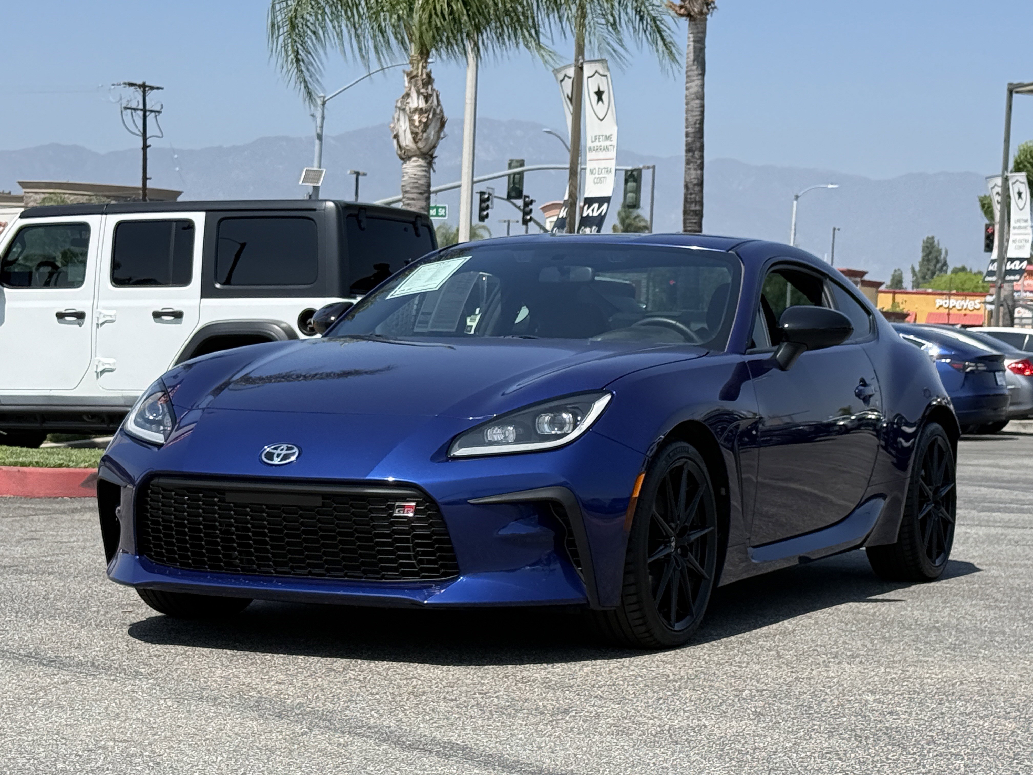 Used 2023 Toyota GR86 Premium w/ ALL Weather Mat Package (TMS) image 4