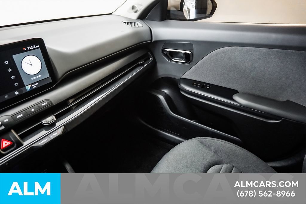 Used 2025 Kia K4 EX image 42