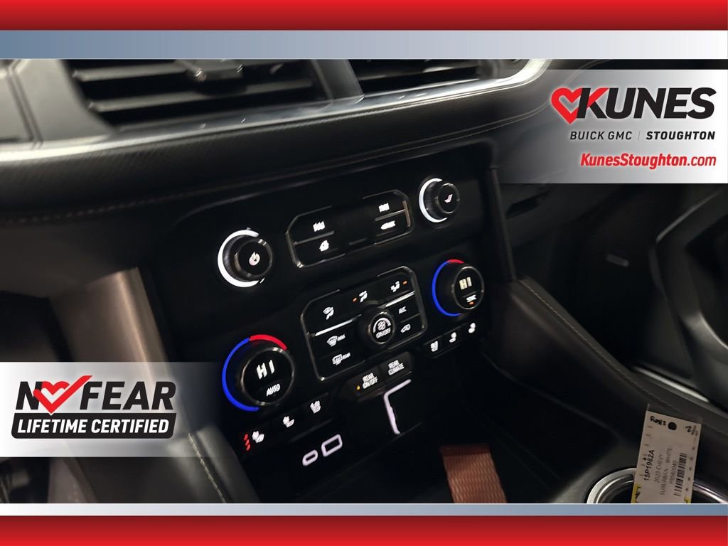 Used 2023 Chevrolet Suburban Premier image 28