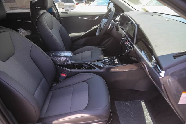 New 2026 Kia Niro Wind FWD image 9