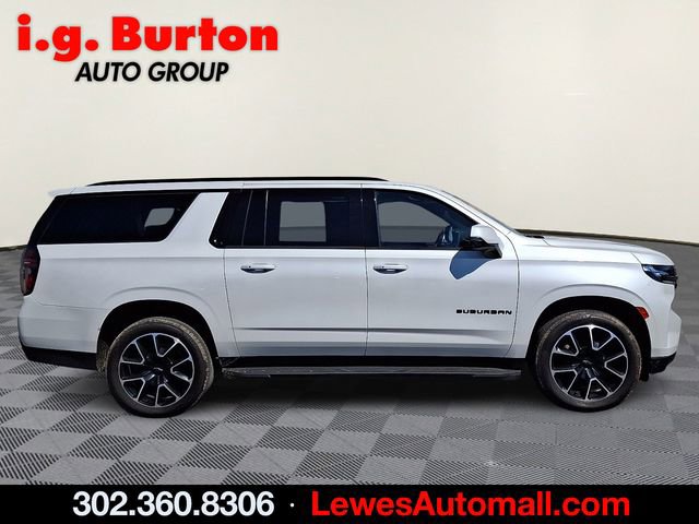 Used 2021 Chevrolet Suburban RST w/ Luxury Package image 7