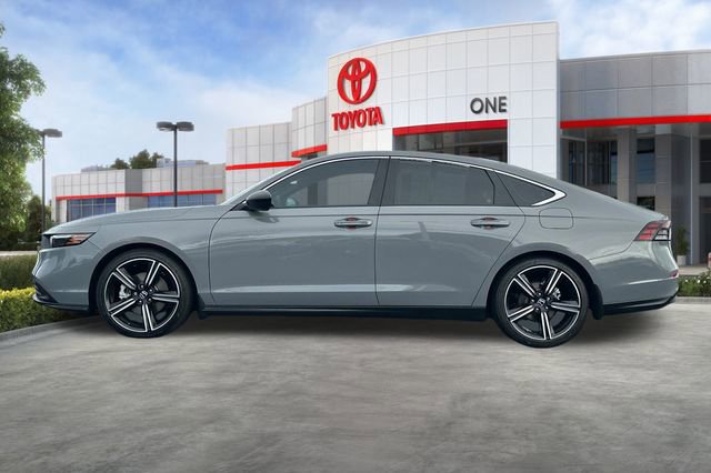 Used 2024 Honda Accord Sport image 8