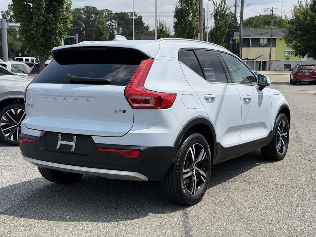 Used 2024 Volvo XC40 B5 Core AWD/4WD image 20