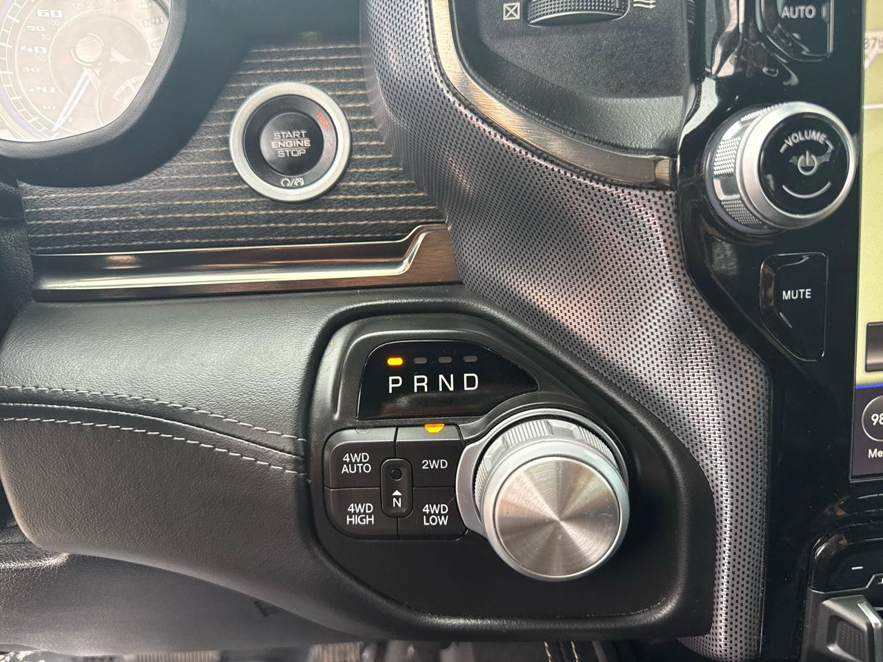 Used 2019 RAM 1500 Limited w/ Advanced Safety Group AWD/4WD image 27