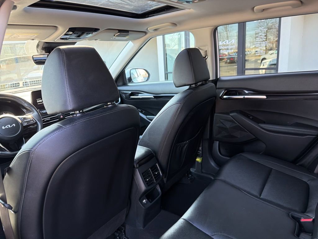 Certified 2023 Kia Seltos EX image 20