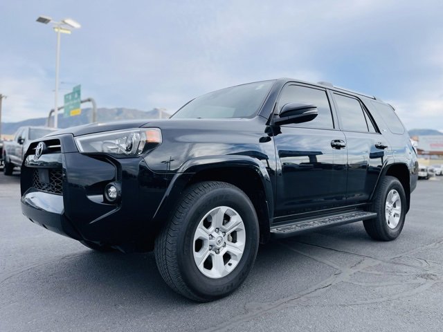 Used 2023 Toyota 4Runner SR5 Premium image 1