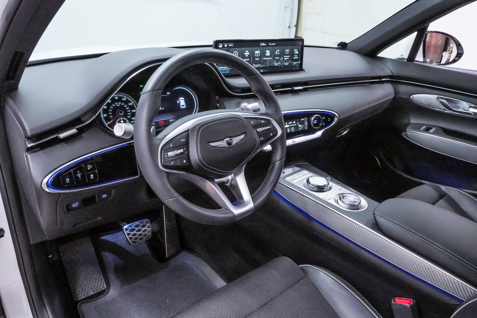 Certified 2025 Genesis GV70 3.5T Sport image 2