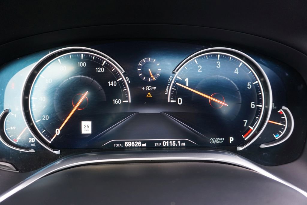 Used 2019 BMW 750i w/ Executive Package image 39