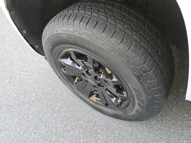 Used 2015 Chevrolet Colorado LT AWD/4WD image 10
