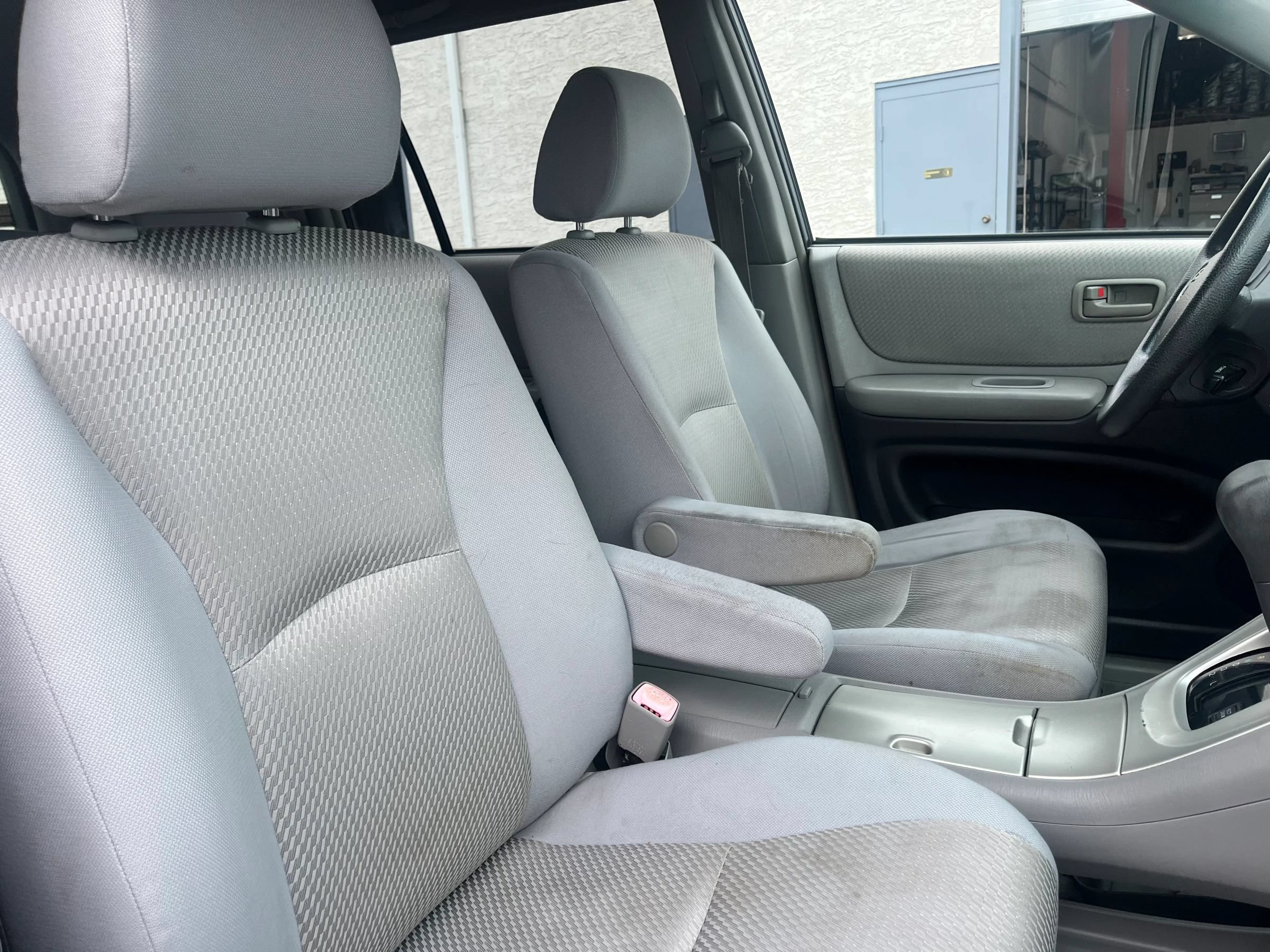 Used 2004 Toyota Highlander 4WD V6 image 11